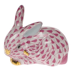 Herend   Animals   Rabbits - Herend Small Scratching Bunny Raspberry