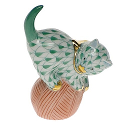 Herend   Animals   Cats - Herend Mischievous Cat Green