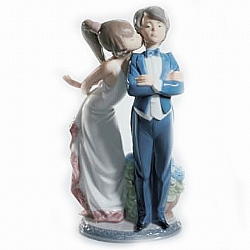 Lladro   Home Decor   Figurines - Lladro Let's Make Up 5555