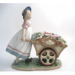 Lladro   Home Decor   Figurines - Lladro Love's Tender Tokens 6521