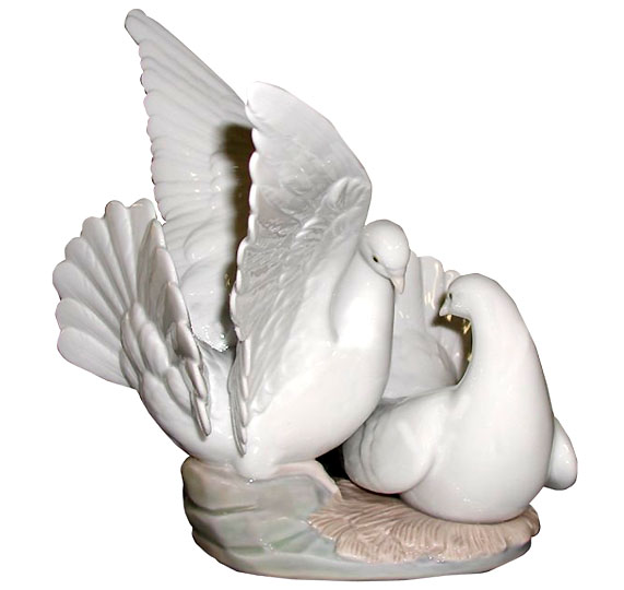 Lladro Love Nest