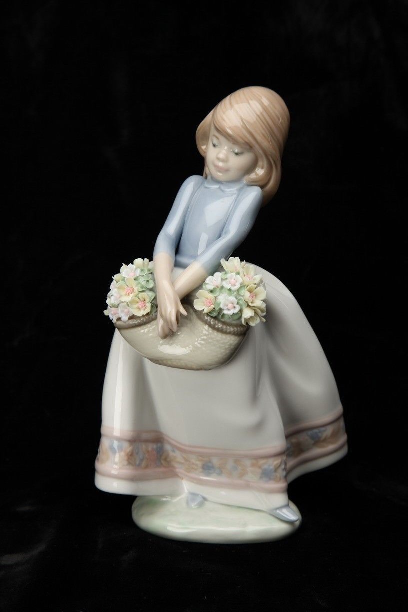 Lladro May Flowers